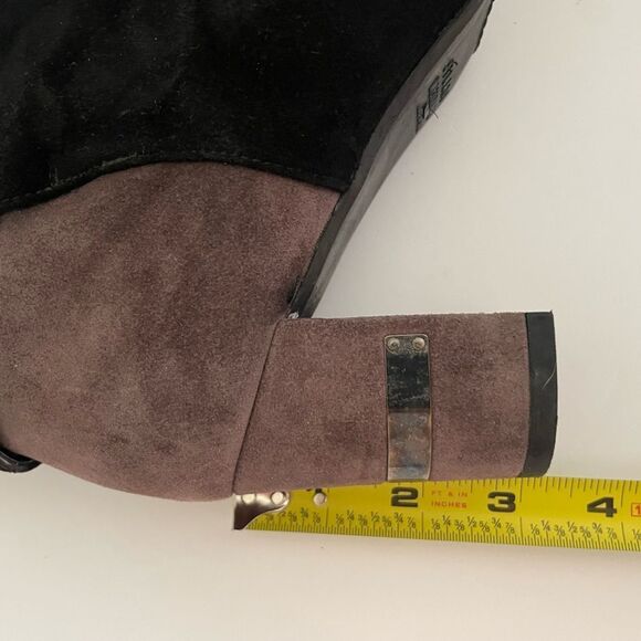 Stuart Weitzman Suede Ankle Boots - Black and Brown Size 5.5B - Picture 7 of 14